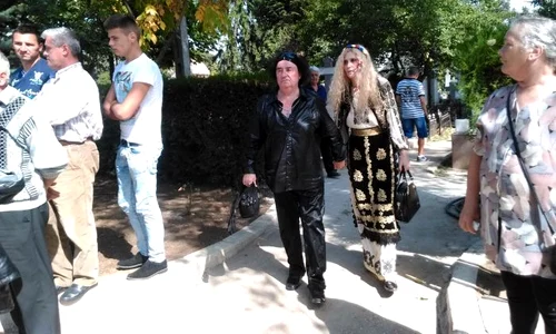 Cine a venit la înmormântarea lui Vadim Tudor: Marian Nistor (71 de ani) a venit cu soția lui jpeg