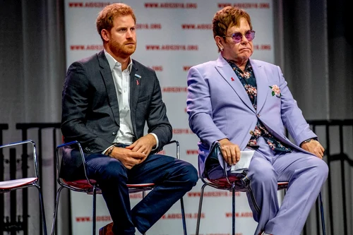 Printul Harry si Elton John