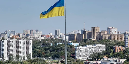 Steagul Ucrainei fluturand la Harkov FOTO EPA EFE jpg