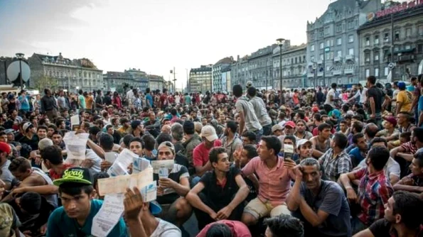 VIDEO Dezbatere „Historia”: Lumea în criză: UE sub invazia imigranţilor  Rusia, în Siria jpeg