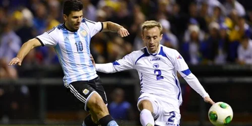 Aguero Bosnia FOTO Reuters