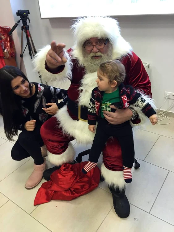 Elena Băsescu i-a făcut cunoştinţă fiului ei cu Mioş Crăciun