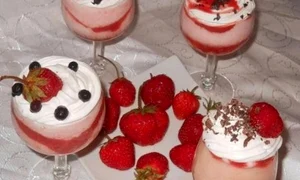 spuma de capsuni jpeg