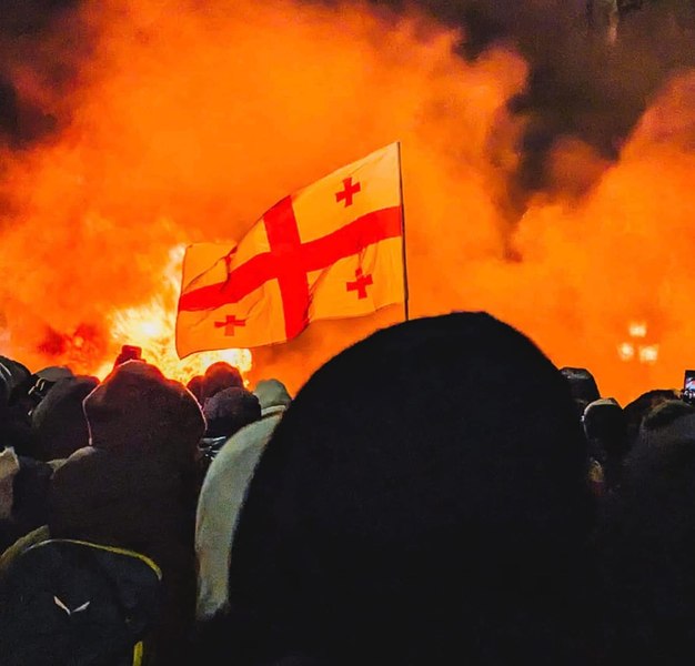 Autoritățile române, solidare cu poporul georgian care protestează în stradă