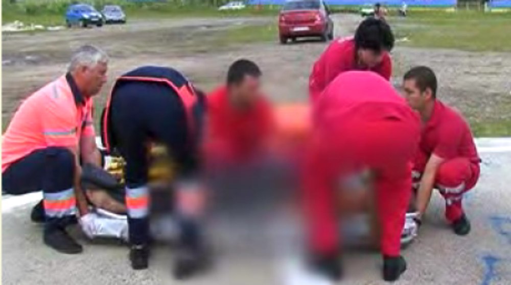  Bărbat dintr-un sat sucevean, mort electrocutat într-un beci pe care îl tencuia 