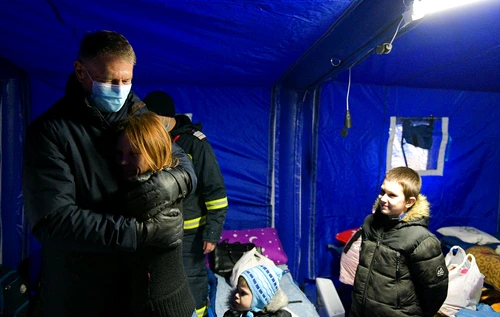 1 klaus iohannis siret tabara refugiati siret 5 martie 2022 253 2 jpg jpeg