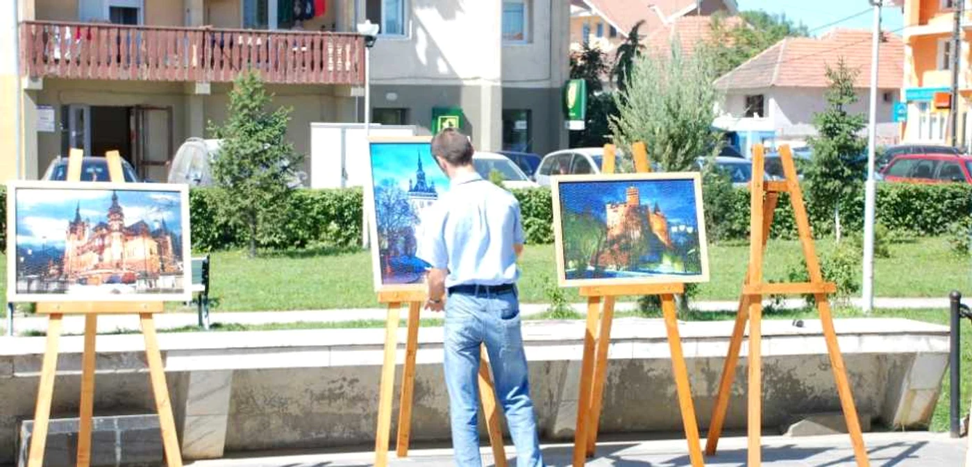 Sorin realizează şi tablouri făcute din jocuri de puzzle