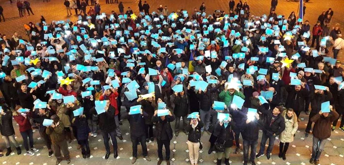 Micul steag al Uniunii Europene, la Timişoara FOTO Ştefan Both