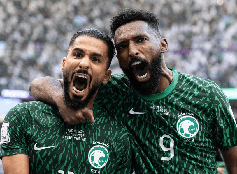 Fotbaliștii care au adus victoria Arabiei Saudite au fost antrenați de trei români. Povești colosale 