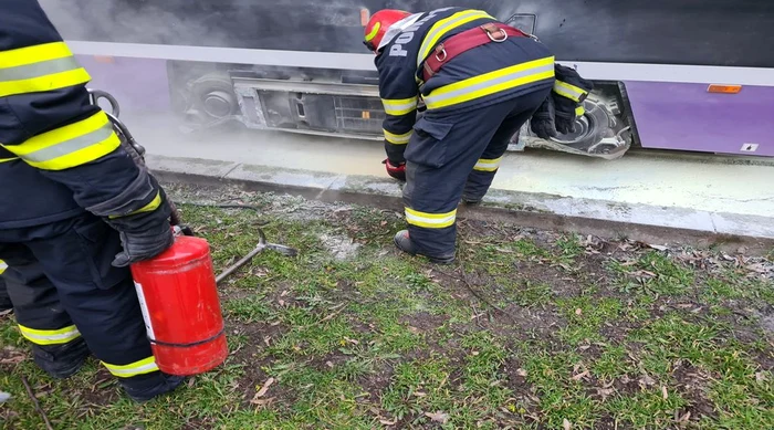 Incendiul a fost stins FOTO: Opinia Timișoarei