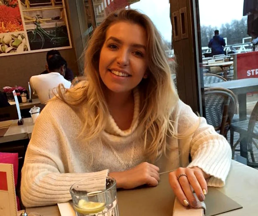 
    Presupusa sarcină a lui Demi Wright s-a dovedit a fi o tumoareFoto: Facebook  
