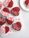 Fursecuri red velvet  Sursa foto shutterstock 2257830385 jpg