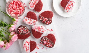 Fursecuri red velvet  Sursa foto shutterstock 2257830385 jpg