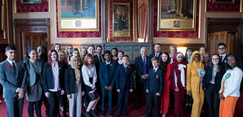 Victor Ciunca in Parlamentul Britanic Foto FB UK Youth Parliament