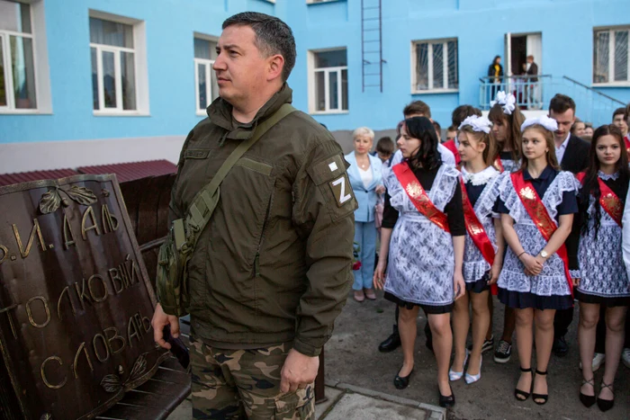Elevi de la o școală din regiunea Lugansk FOTO Profimedia
