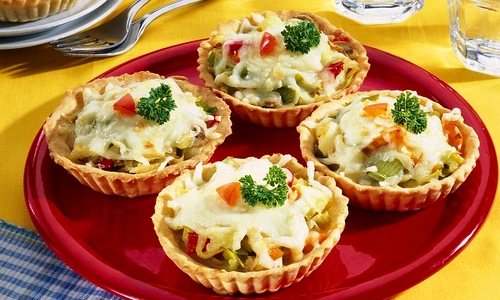 minitarte cu legume si cascaval jpeg