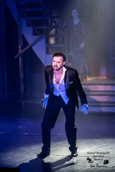 Florin Budnaru în rolul lui „Maxim de Winter”