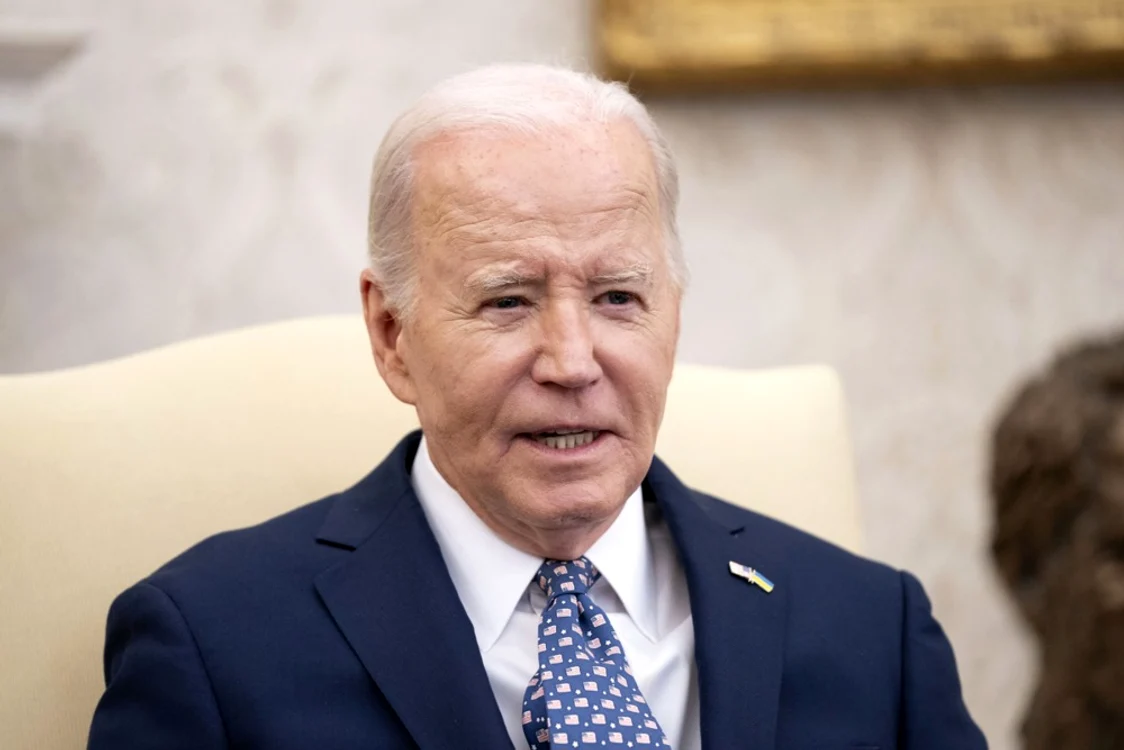 Joe Biden în Biroul Oval FOTO EPA-EFE