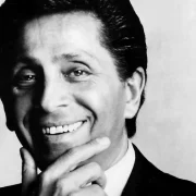 Valentino Garavani webp