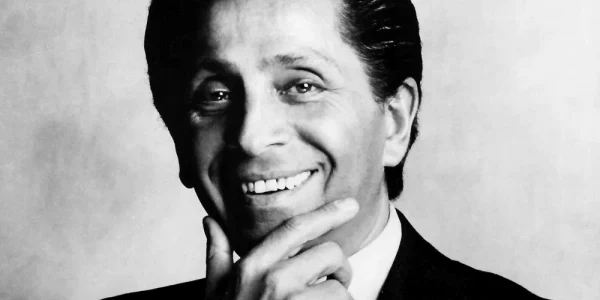 Valentino Garavani webp