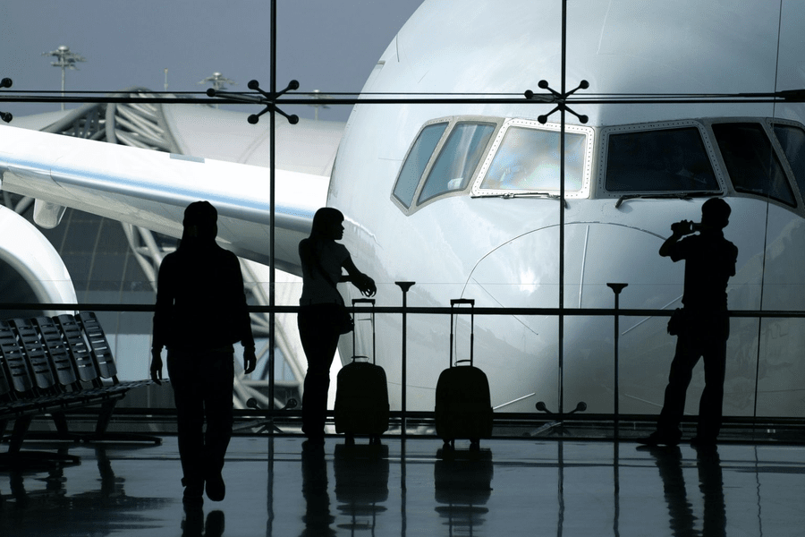 Cele mai aglomerate aeroporturi din România, în luna septembrie. Peste 2 milioane de pasageri în total