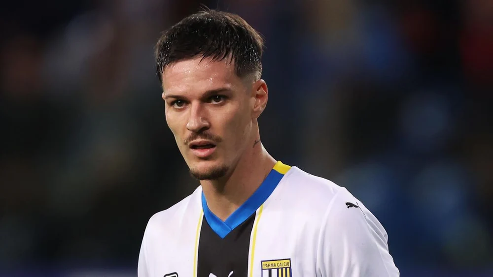 „Ursul păcălit de vulpe”: Dennis Man, pe cale să-și piardă titularizarea la PSV, după ce i-a făcut campioni pe olandezi