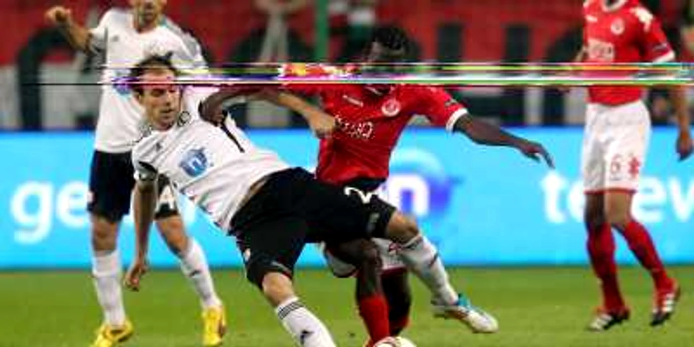 Tamuz (dreapta) a marcat un gol pentru Hapoel