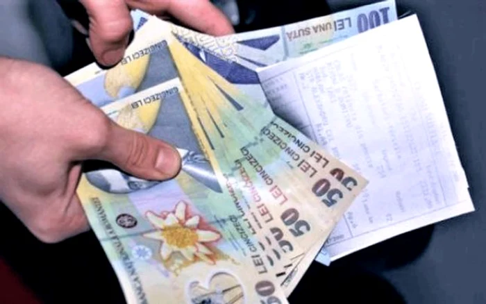 Pensionarii cu venituri peste 4000 de lei sunt impozitați suplimentar