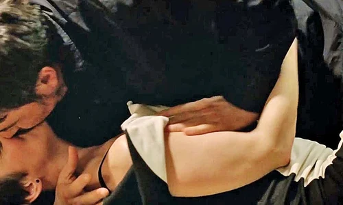 2018  Acestea sunt scenele sexy la care a asistat familia lui Papi jpeg
