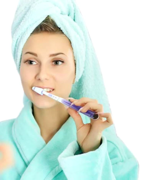 Bacteriile produc enzime care reacţionează cu rezidurile unor proteine