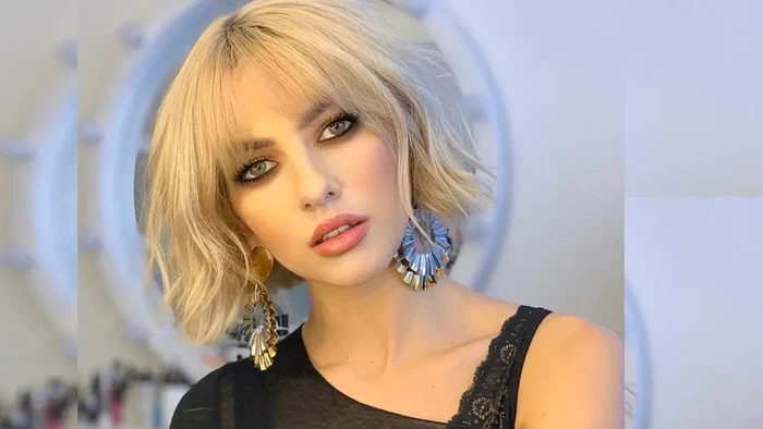 Lidia Buble s-a fotografiat provocator de Revelion Sursă foto: Arhivă personală