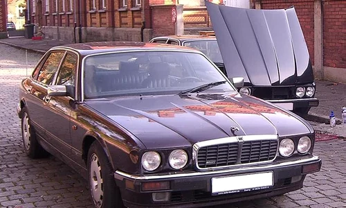 Suspectul dormea într o dubiţă  parcată în apropiere de Praia da Luz şi folosea un Jaguar XJR6,  înmatriculat pe un alt nume jpeg