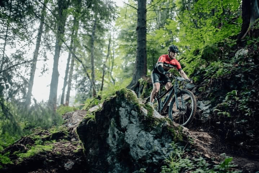 Jandarmul care pedalează spre top. Dragoș Dedu: „Particip la curse doar în afara programului” FOTO