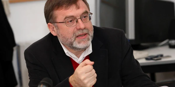 Matei Vişniec scrie piese pentru zeci de teatre din ţară