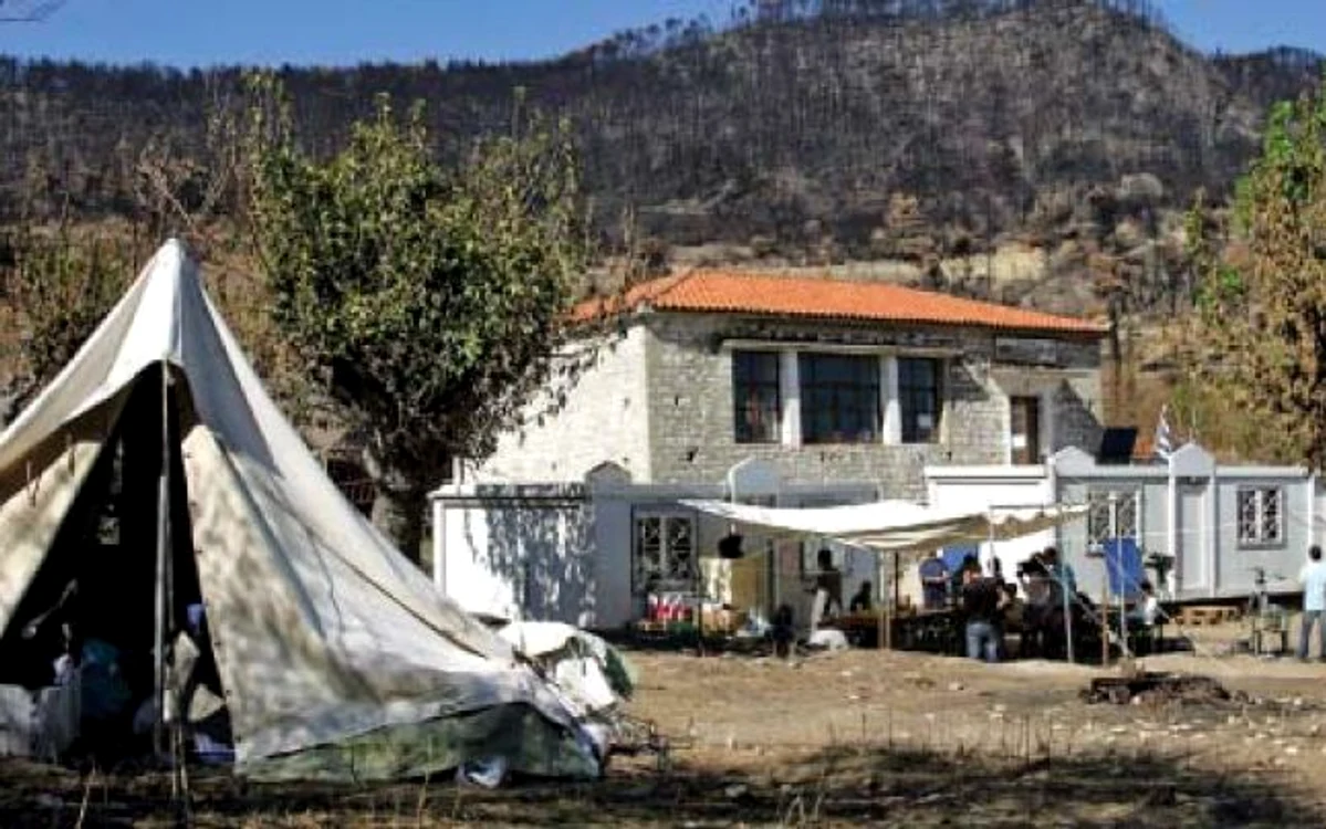 Case neterminate dinadins pentru impozit mai mic   Foto: Reuters