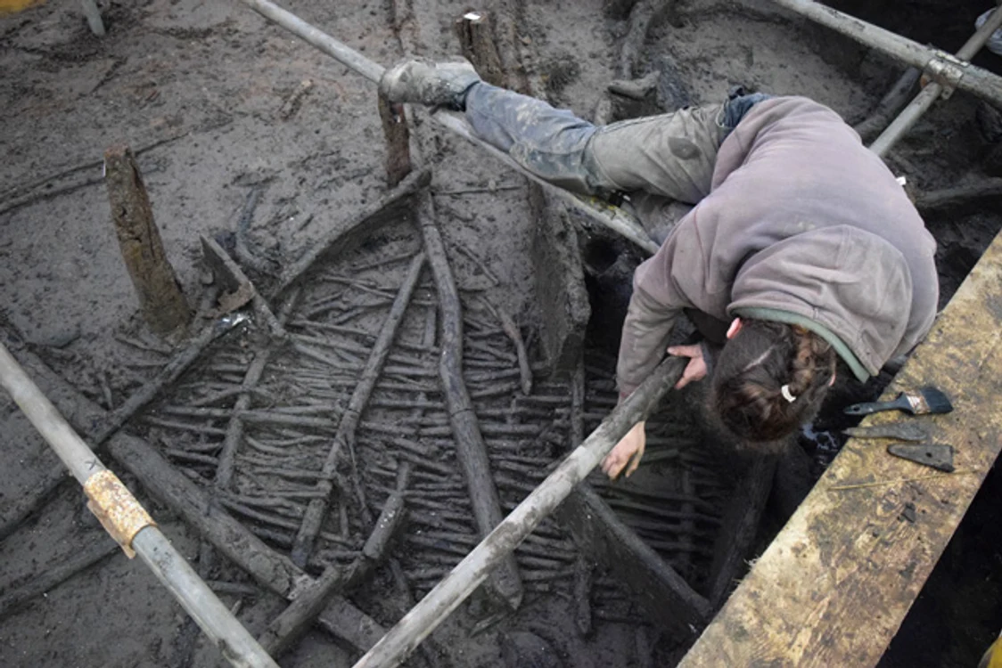 12 01 best preserved bronze age house 5 jpg jpeg