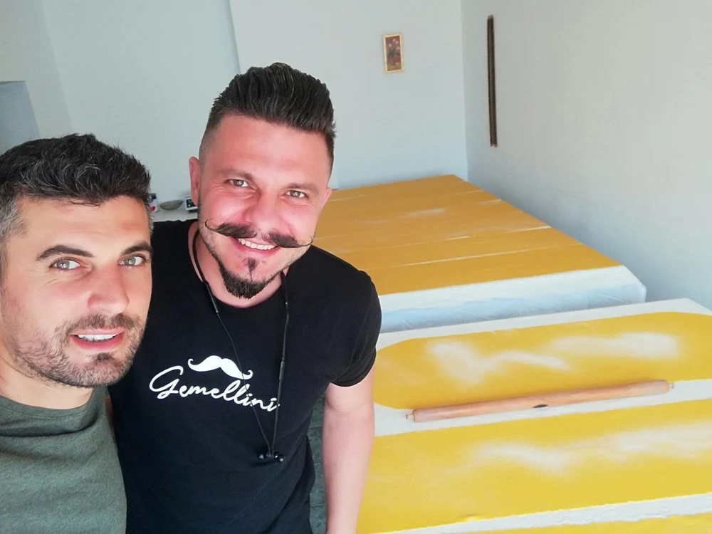 Bob Rădulescu şi prietenul său, Liviu Balint. FOTO: Arhivă personală/Bob Rădulescu