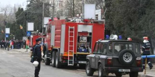 Un copil a provocat un incendiu de proporţii în Harghita