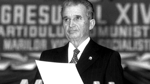 Ceaușescu: Uniunea Sovietică îmi cere acordul de a trece cu trupe prin România jpeg