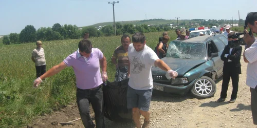 Maşina care le-a accidentat pe cele două femei