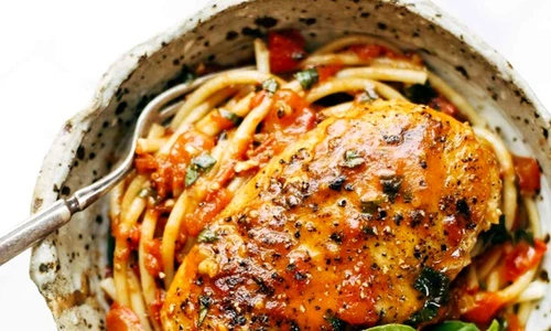 spaghete cu pui jpeg