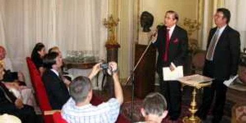 Evenimentul a fost moderat de preşedintele Academiei Internaţionale „Mihai Eminescu“, prof. univ. Ion Deaconescu.