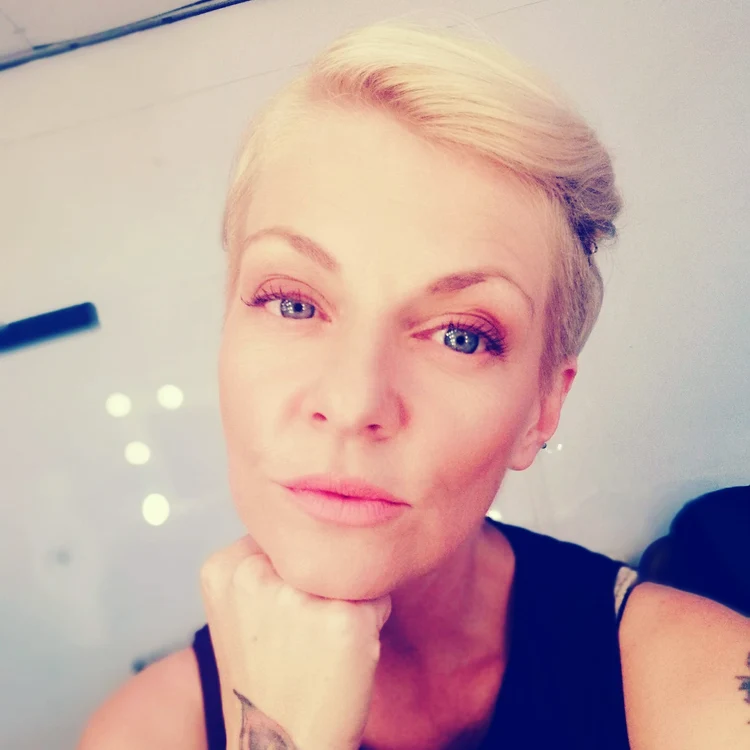 
    Dana Nălbaru a lansat melodia cu mesaj social "Drama"  