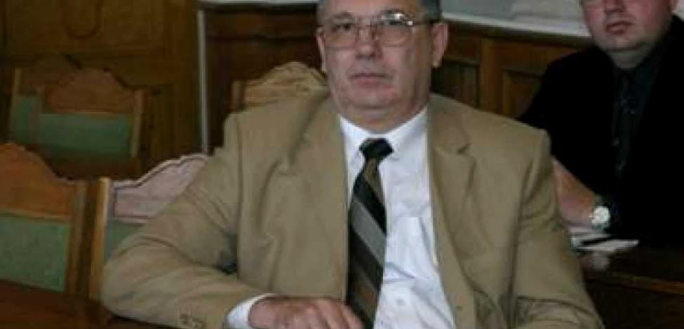 Oradea: Foştii directori din primărie trăiesc mai liniştit în privat