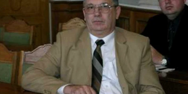 Oradea: Foştii directori din primărie trăiesc mai liniştit în privat