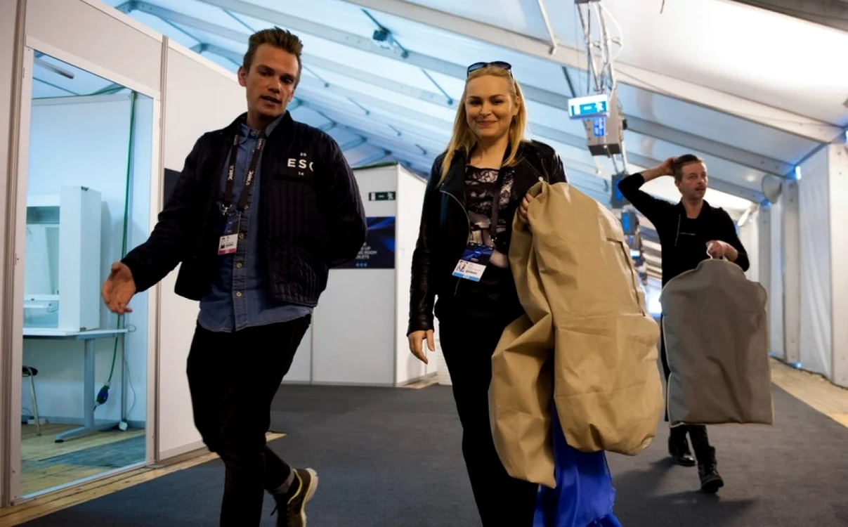Cristina Scarlat a ajuns împreună cu echipa ei la Copenhaga Foto: Eurovision.tv