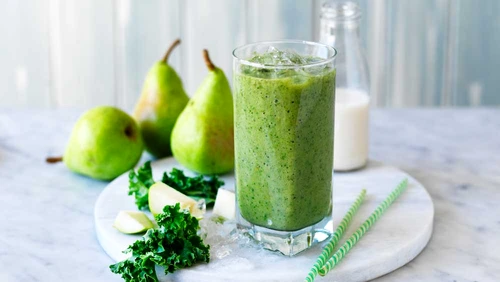 Green%20kale%20and%20pear%20smoothie recipe jpg jpeg