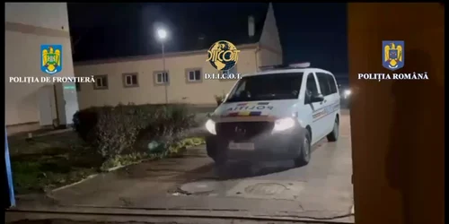 Traficanți migranți mp4 thumbnail png
