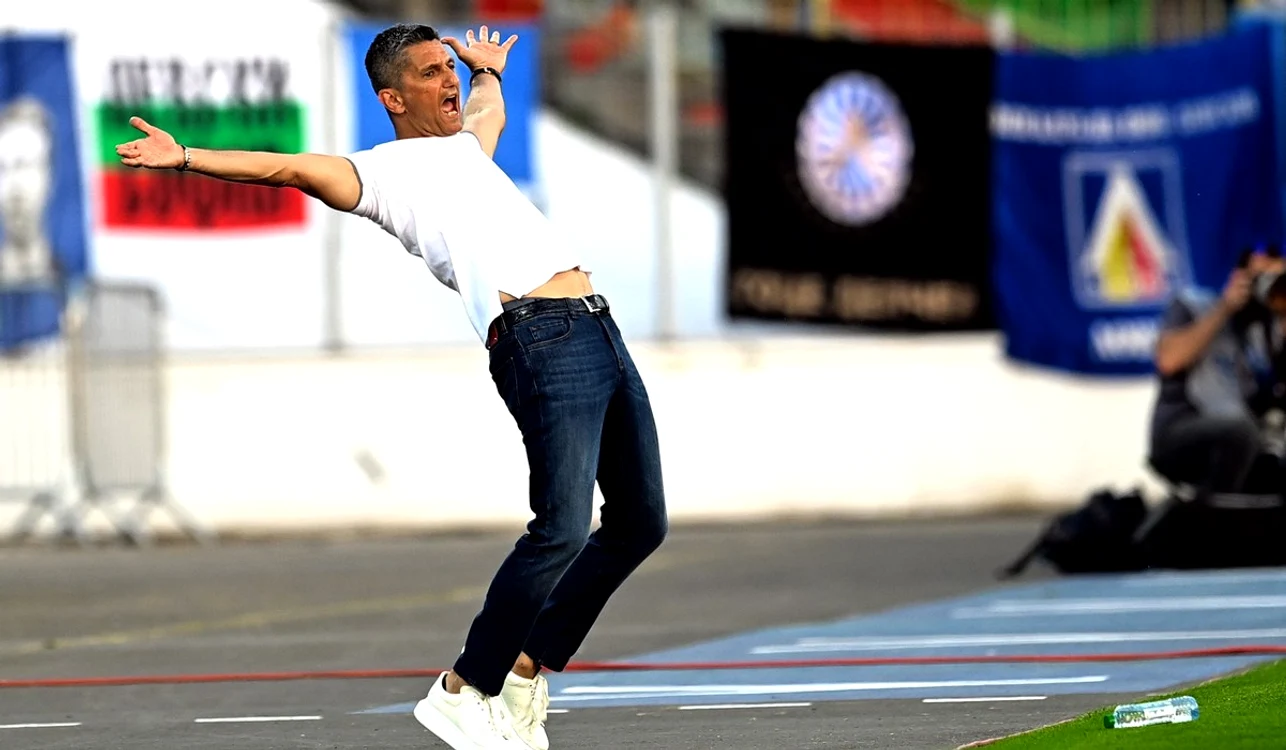 Răzvan Lucescu o antrenează pe PAOK din vara lui 2021 (FOTO: EPA)