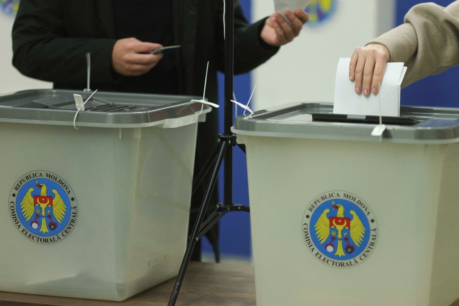 Alegerile din Moldova și Georgia, un ultim avertisment pentru Occident